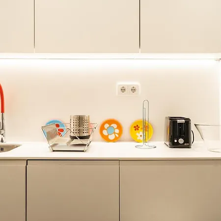 Akicity Alfama Ruby *