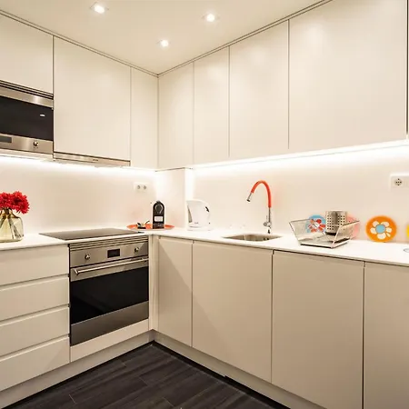 Akicity Alfama Ruby Apartment *