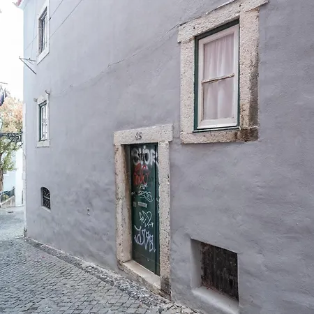 Apartment Akicity Alfama Ruby Lisbon