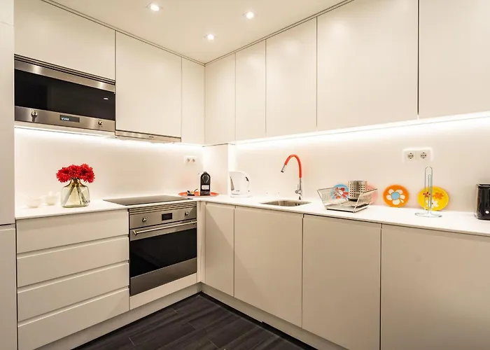 Akicity Alfama Ruby Apartment *