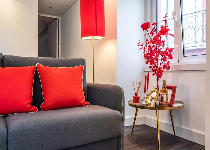 Akicity Alfama Ruby Apartment *